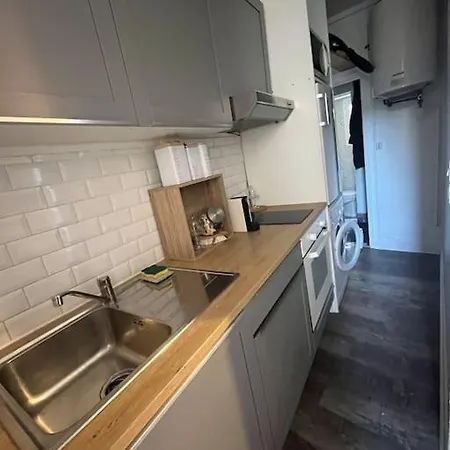 Cozy, Quiet, Studio Next Business School